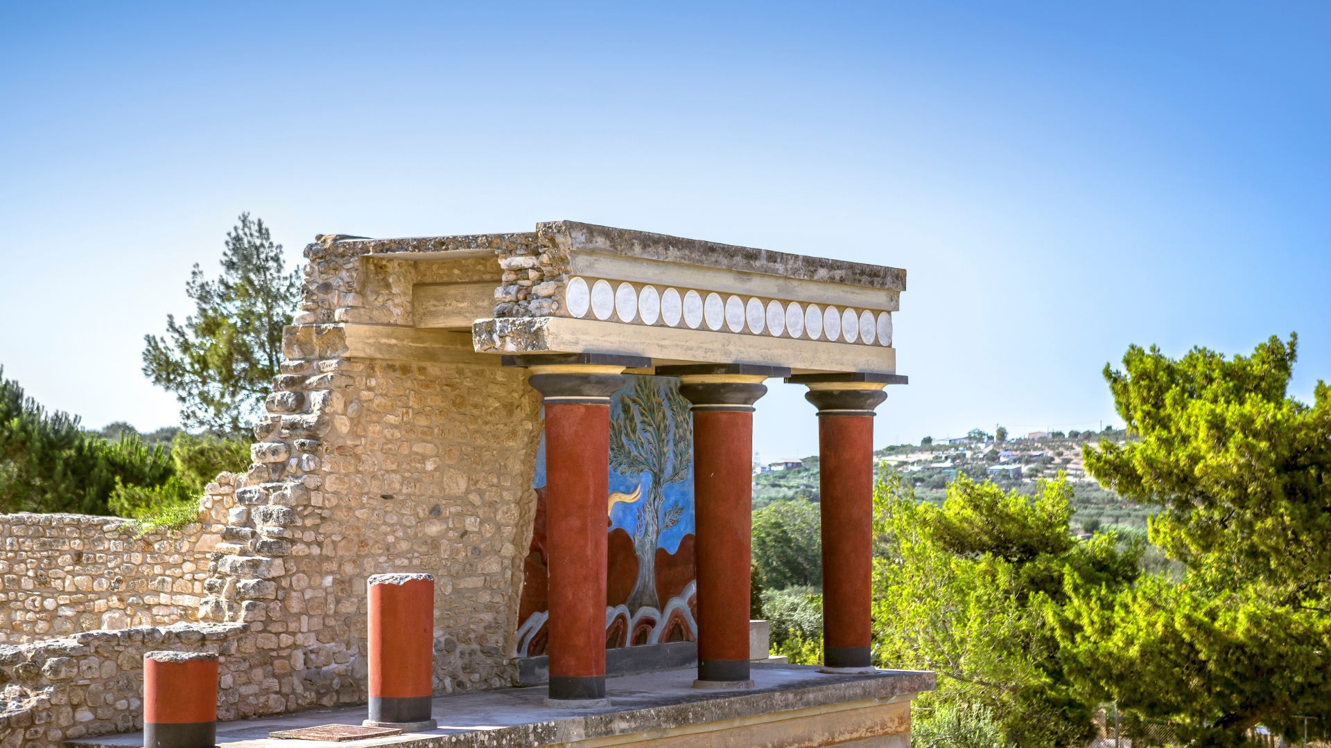 knossos palace in crete